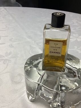 Chanel 5 perfume 2 ounce bottle. See all pictures VINTAGE.